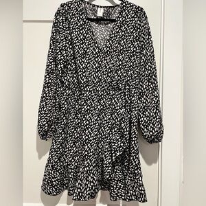 Abound Women’s Wrap Dress size Large Long Sleeve NEW